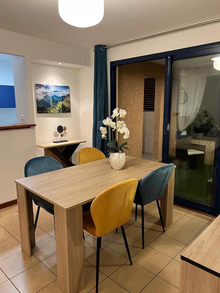 Chez Gerard Apartment Saint Pierre Ngoại thất bức ảnh