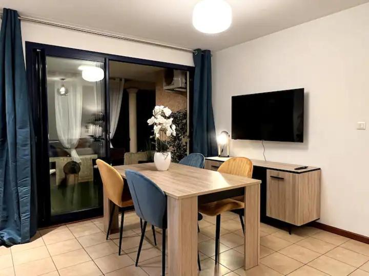 Chez Gerard Apartment Saint Pierre Ngoại thất bức ảnh